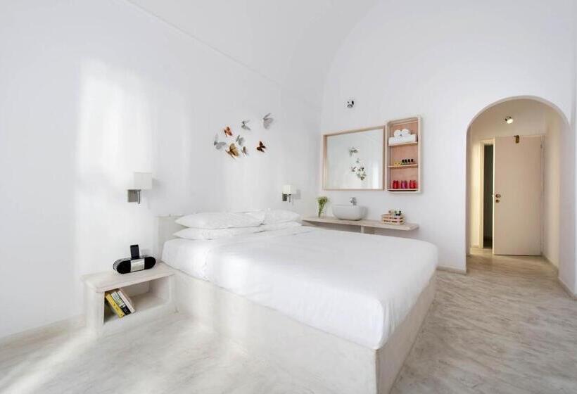 Номер Стандарт Вид на Бассейн, 28