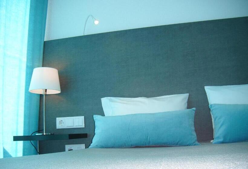 اتاق استاندارد با بالکن, Alnacir