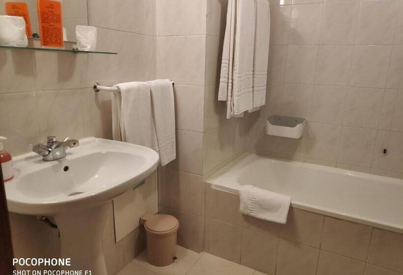 اتاق استاندارد, Alnacir