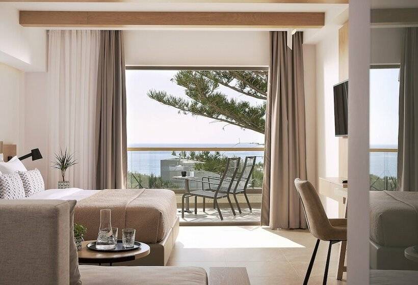 سوییت جونیور با چشم‌انداز دریا, Coriva Beach Hotel & Bungalows