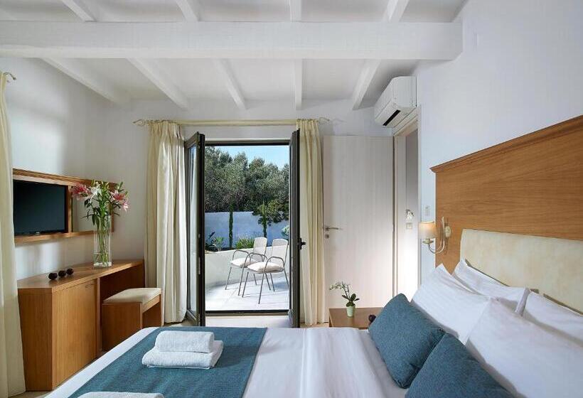 Люкс 2 Спальни, Coriva Beach Hotel & Bungalows