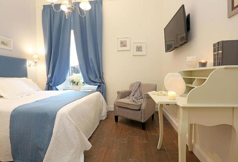 חדר סטנדרט לשלושה, Daplace  Arena House