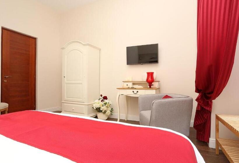 חדר סטנדרט לשלושה, Daplace  Arena House