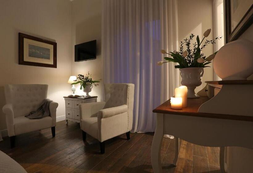 חדר סטנדרט לשלושה, Daplace  Arena House