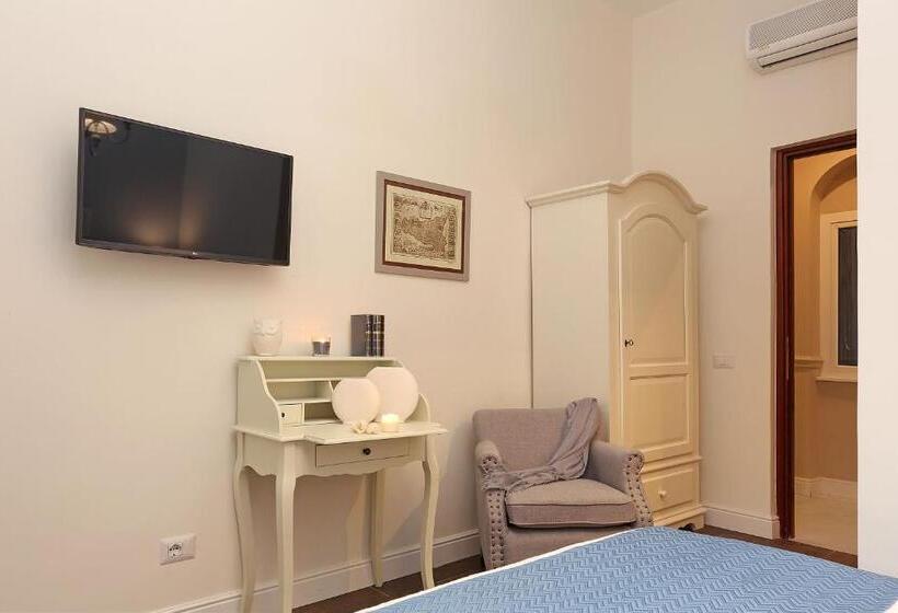 חדר סטנדרט לשלושה, Daplace  Arena House