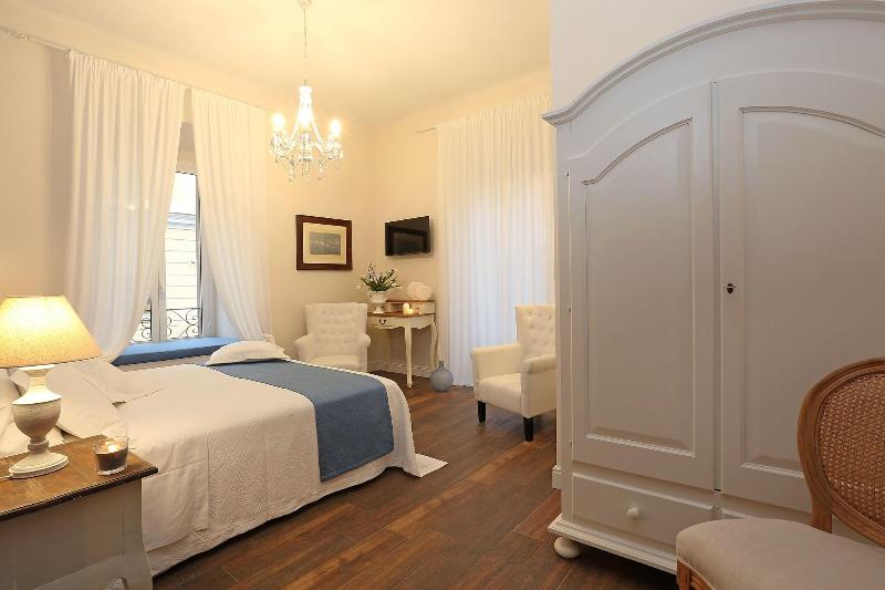 חדר סטנדרט לשלושה, Daplace  Arena House