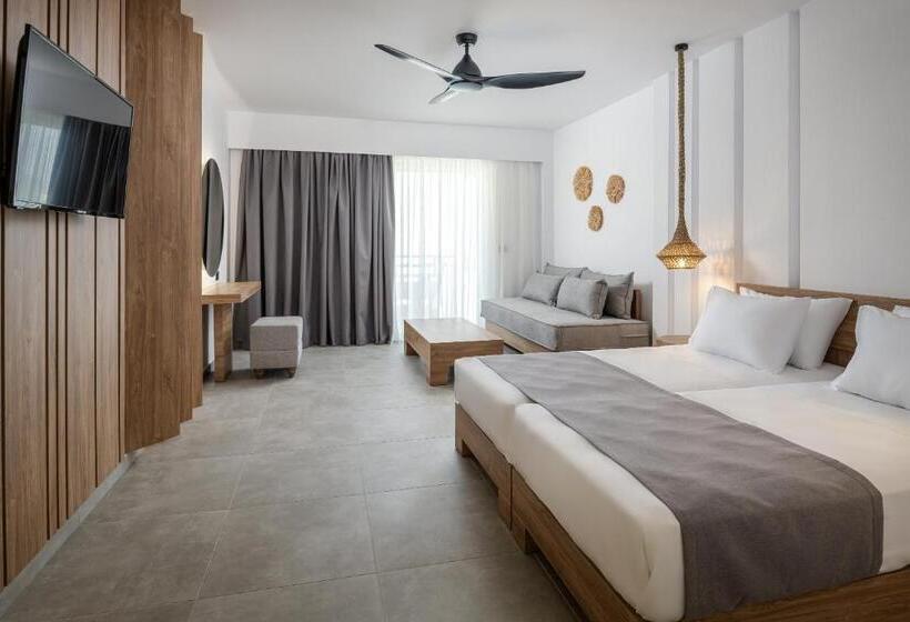 جناح جونيور, Gaia Village