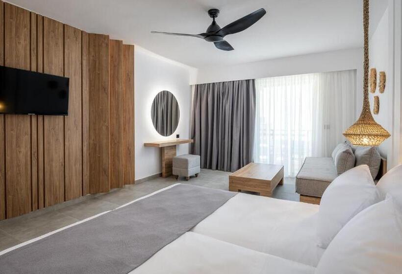 جناح جونيور, Gaia Village