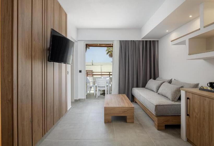 جناح سوبيريور, Gaia Village