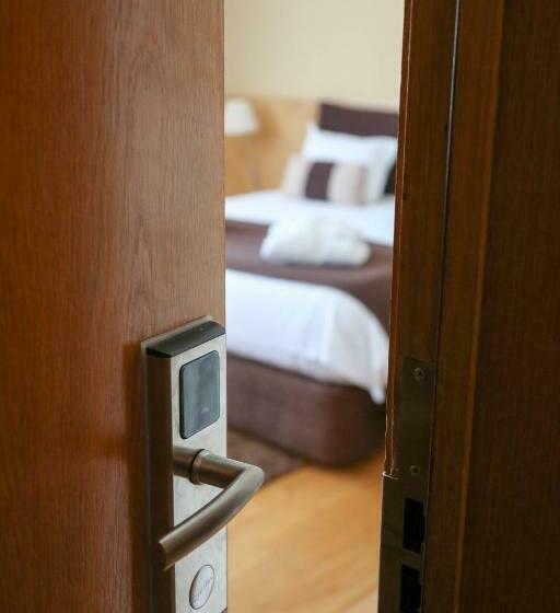 スーペリアールーム, Inatel Caparica