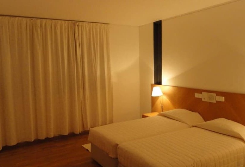 スーペリアールーム, Inatel Caparica