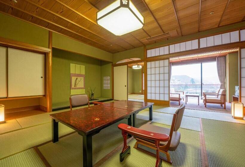 غرفة ديلوكس, Yamashiro Onsen Miyabi No Yado Kaga Hyakumangoku
