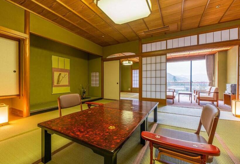 غرفة ديلوكس, Yamashiro Onsen Miyabi No Yado Kaga Hyakumangoku