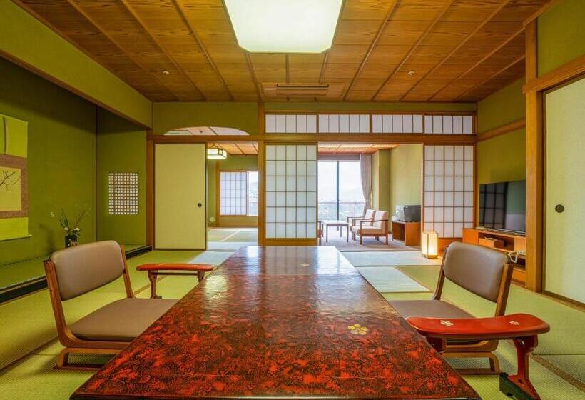 غرفة ديلوكس, Yamashiro Onsen Miyabi No Yado Kaga Hyakumangoku