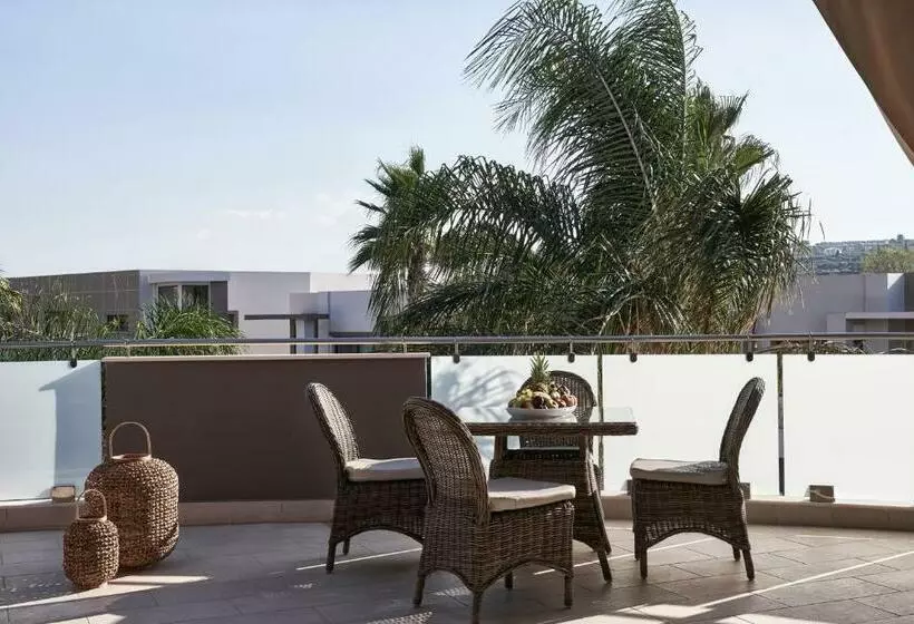 Suite with Hot Tub