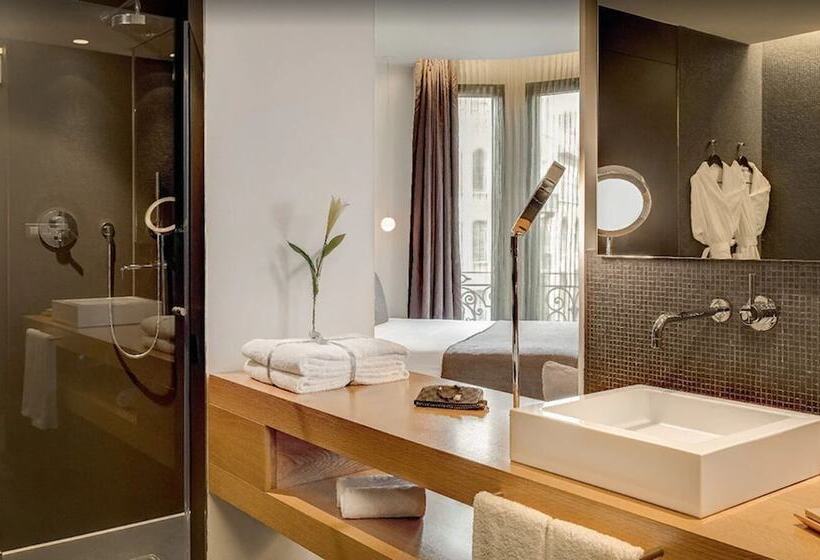 Полулюкс, Ohla Barcelona