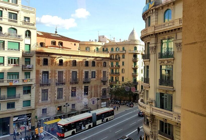 سوییت جونیور, Ohla Barcelona