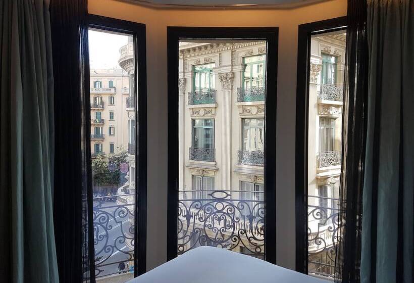 سوییت جونیور لوکس, Ohla Barcelona