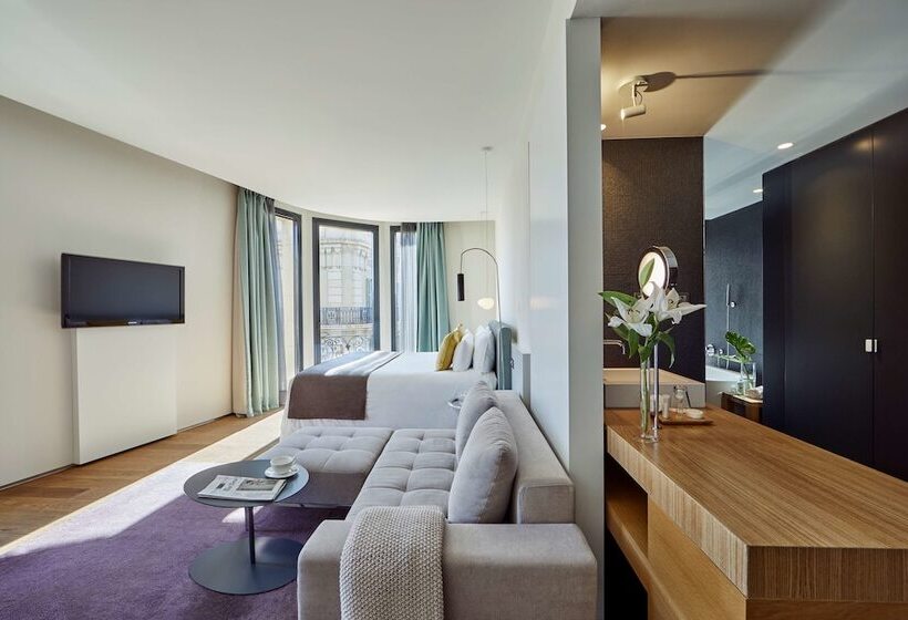 سوییت جونیور لوکس, Ohla Barcelona