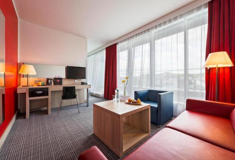 سوییت جونیور, Park Inn By Radisson Linz