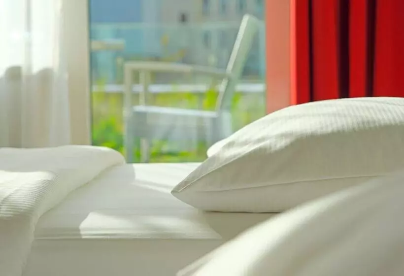 اتاق استاندارد با تراس, Park Inn By Radisson Linz
