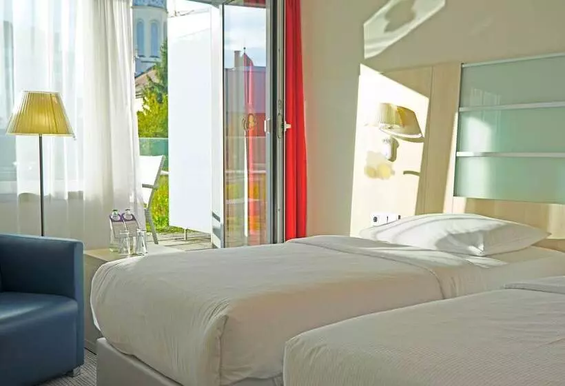 اتاق استاندارد با تراس, Park Inn By Radisson Linz