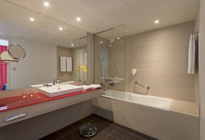 سوییت جونیور, Park Inn By Radisson Linz