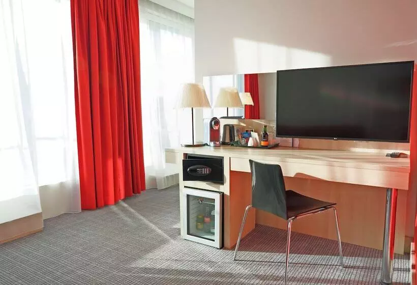 سوییت جونیور, Park Inn By Radisson Linz