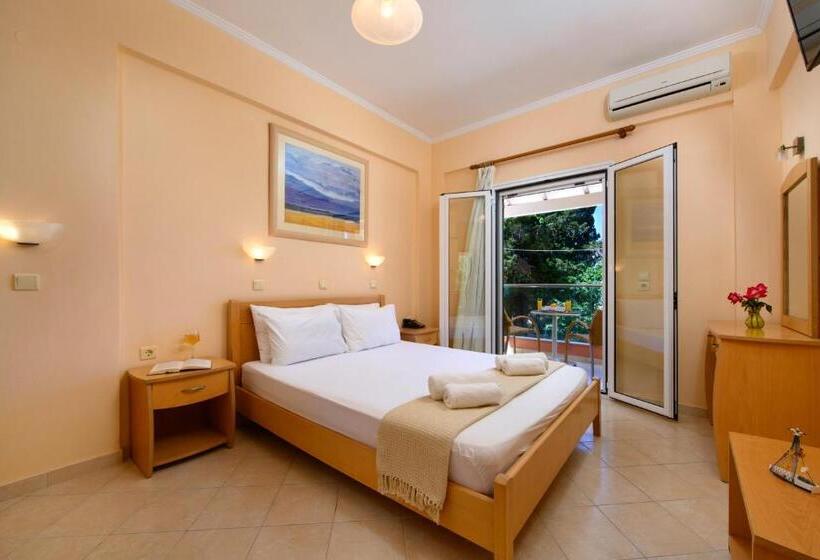 Номер Superior Вид на Бассейн, Penelope