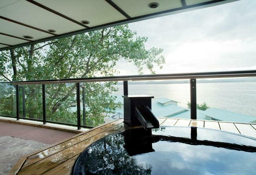 Номер Стандарт Вид на Море, Tadaya