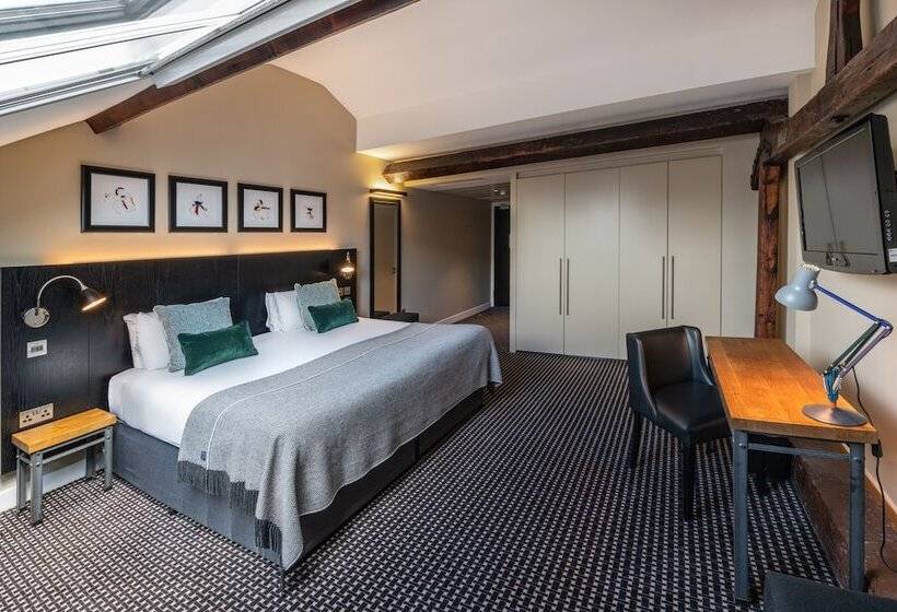 Номер Deluxe, The Resident Liverpool