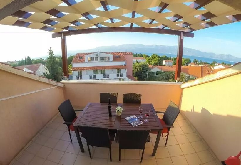 オーシャンビューの1ベッドルームデラックスアパート, Villa Midea