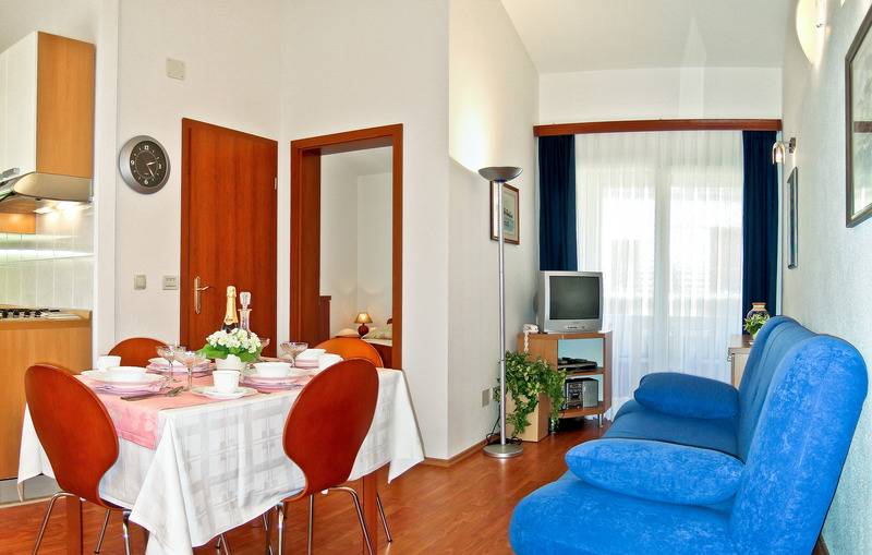 带1个卧室的公寓, Villa Midea