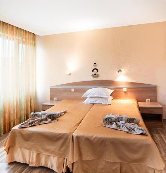 Quarto Estandar com Sacada, Zeus