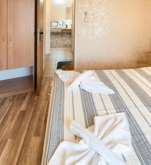 １ベッドルームアパートメント, Zeus