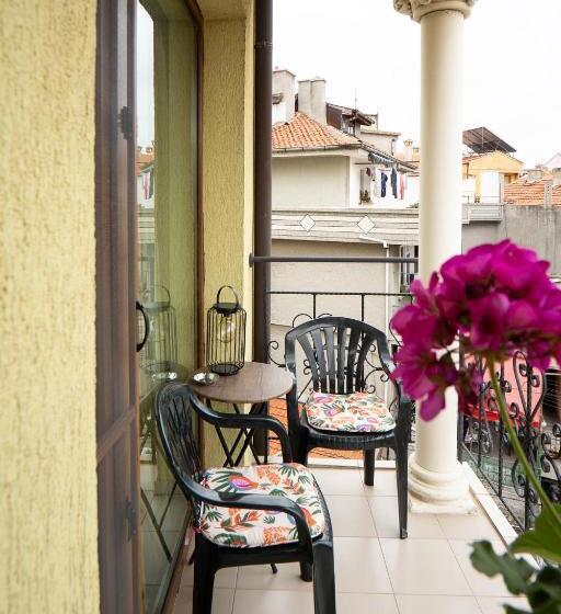 １ベッドルームアパートメント, Zeus