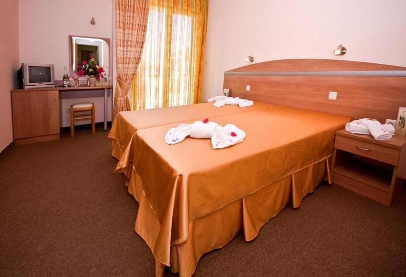 エコノミールーム, Zeus