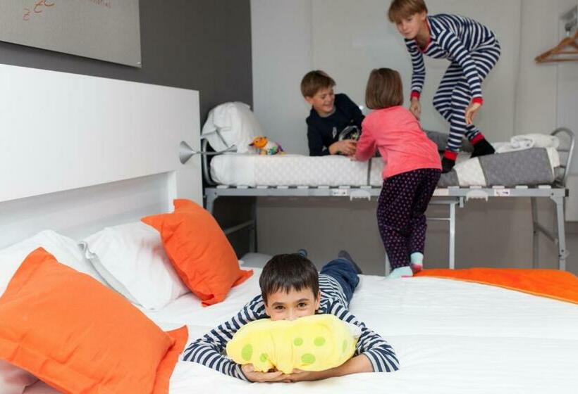 Семейный Номер, Bed4u Pamplona