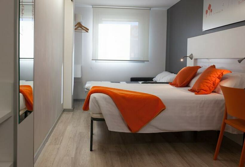 Семейный Номер, Bed4u Pamplona