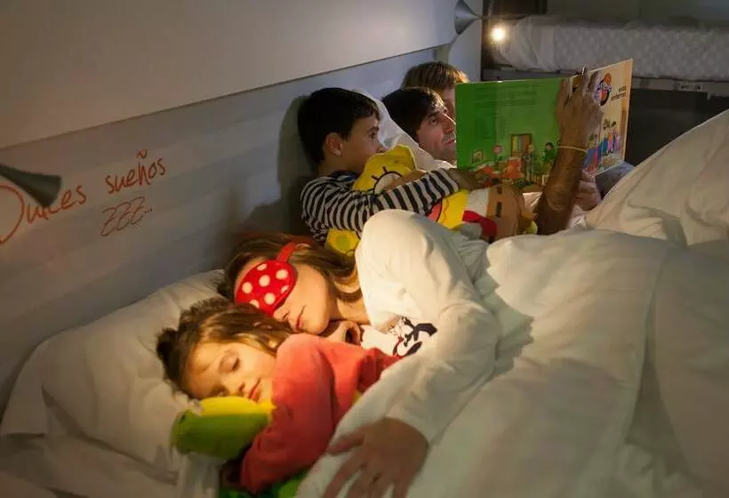 اتاق استاندارد چهار تخته, Bed4u Pamplona