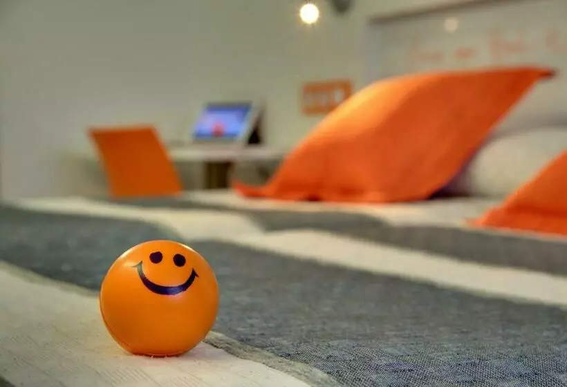 اتاق استاندارد یک نفره, Bed4u Pamplona