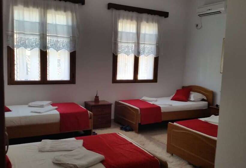 四人标准间, Berati