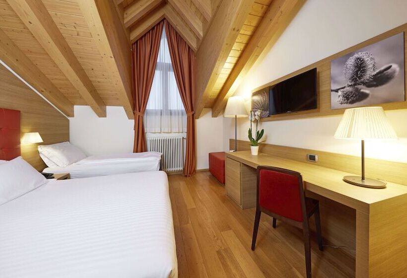 Номер Стандарт Трехместный, Blu Hotel Acquaseria