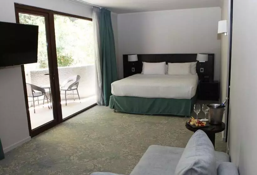 سوییت جونیور لوکس, Bosque De Reñaca