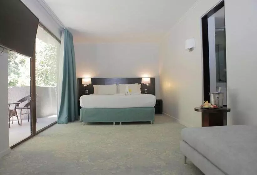 سوییت جونیور لوکس, Bosque De Reñaca
