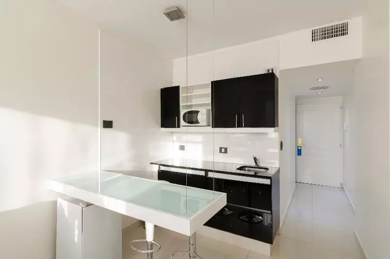 اتاق استاندارد, Cyan Recoleta