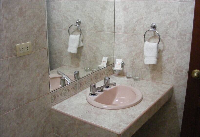 חדר סטנדרט, Ferre De Ville