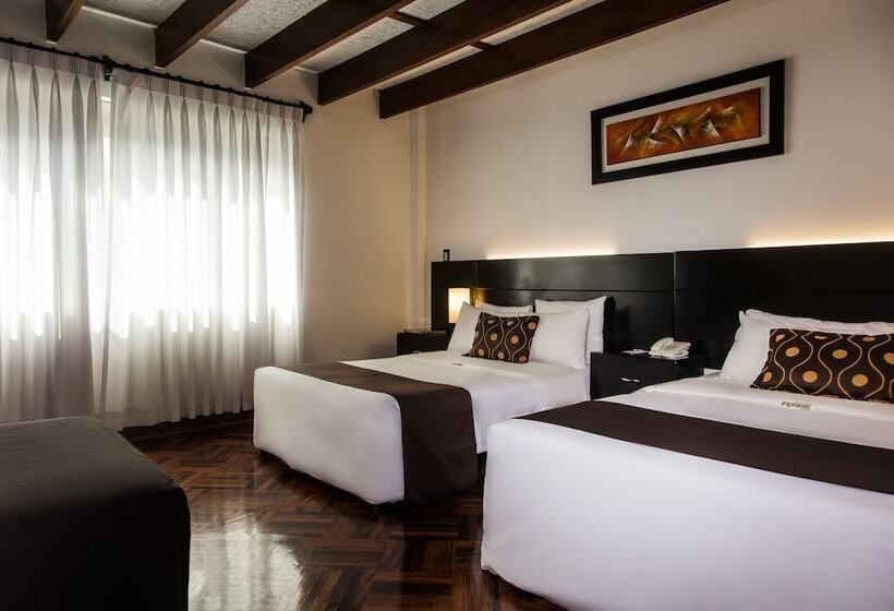 חדר סטנדרט לשלושה, Ferre De Ville