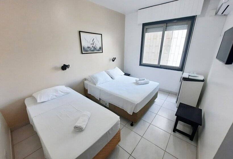 标准三人间, Ficare Torres