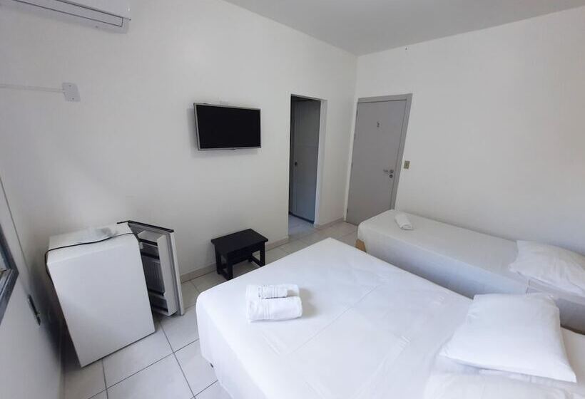 标准三人间, Ficare Torres